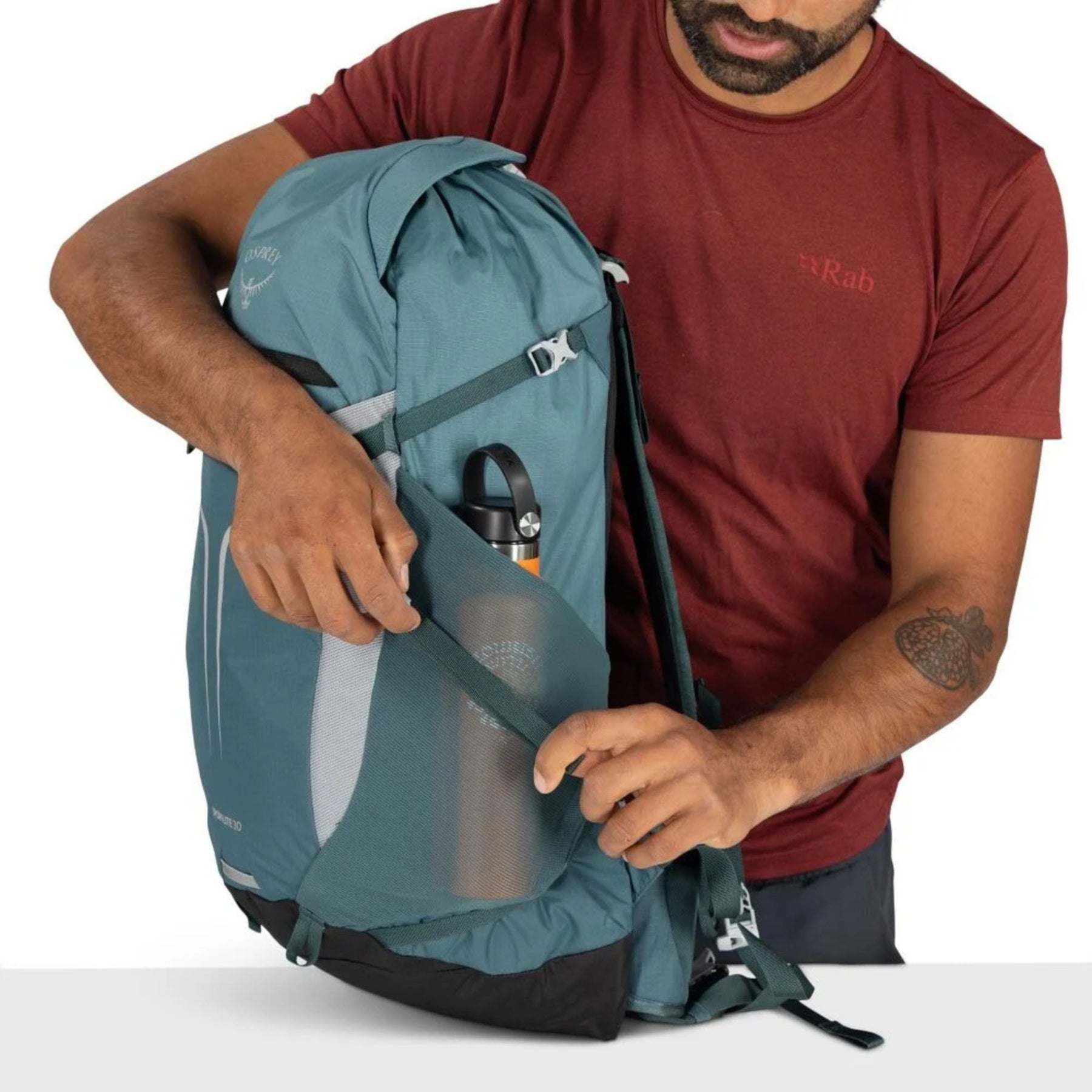 Osprey Sportlite 30 zaino da escursionismo e trekking da 30 L con caricamento dall'alto, tasca frontale elasticizzata, spallacci anatomici traspiranti e cintura lombare imbottita con tasca con zip. Collezione 2026.