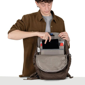 Osprey Quasar 26 Driftshade zaino multitasca da 26 litri in edizione limitata con scomparto porta pc, cordino elastico frontale bungee e spallacci ergonomici traspiranti per uso quotidiano ed outdoor