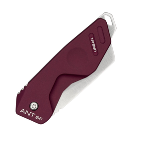 Extrema Ratio ANT Urban SF: Coltello chiudibile EDC compatto con lama sheepfoot in acciaio Bohler N690. Versione Urban caratterizzata da impugnatura in alluminio anticorodal anodizzato. Sistema di chiusura Frame Lock e struttura ultra-leggera per porto quotidiano.