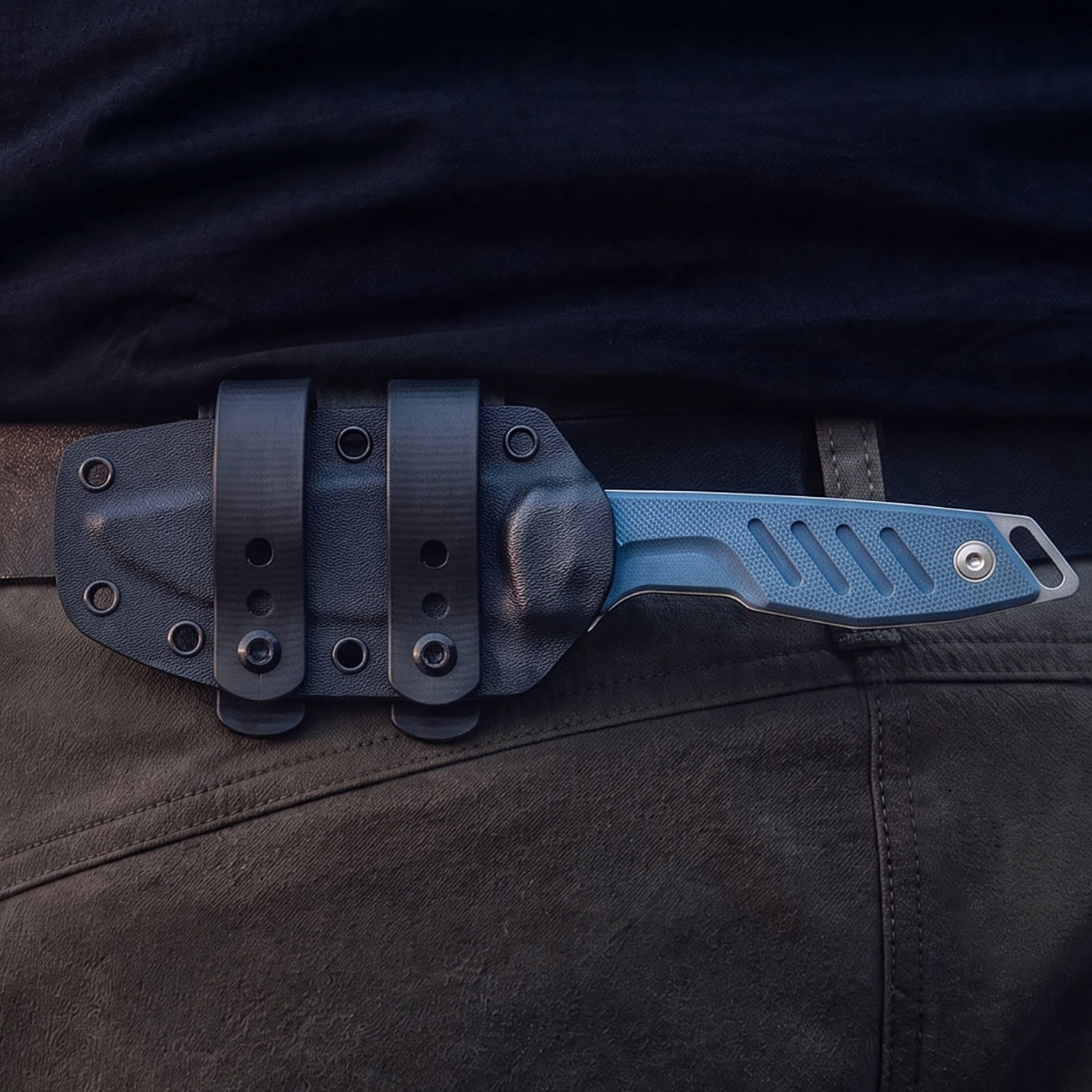 Extrema Ratio BFK Micro coltello a lama fissa compatto con profilo tanto modificato, impugnatura ergonomica sagomata e foro passante per cordino ideale per everyday carry tattico