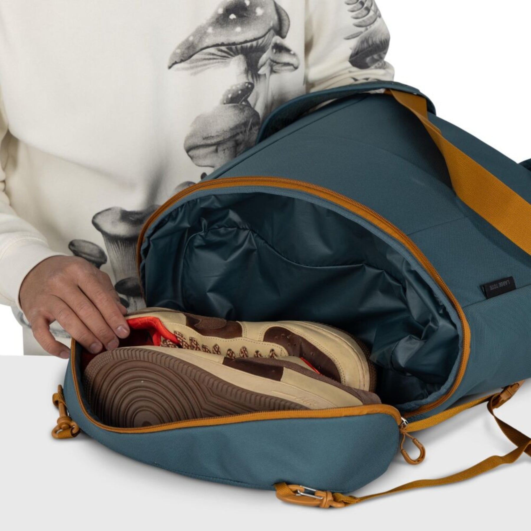 Osprey Daylite Large Tote Pack zaino e borsa da 26 litri con manici superiori spallacci integrati e cinghie frontali per uso quotidiano e outdoor