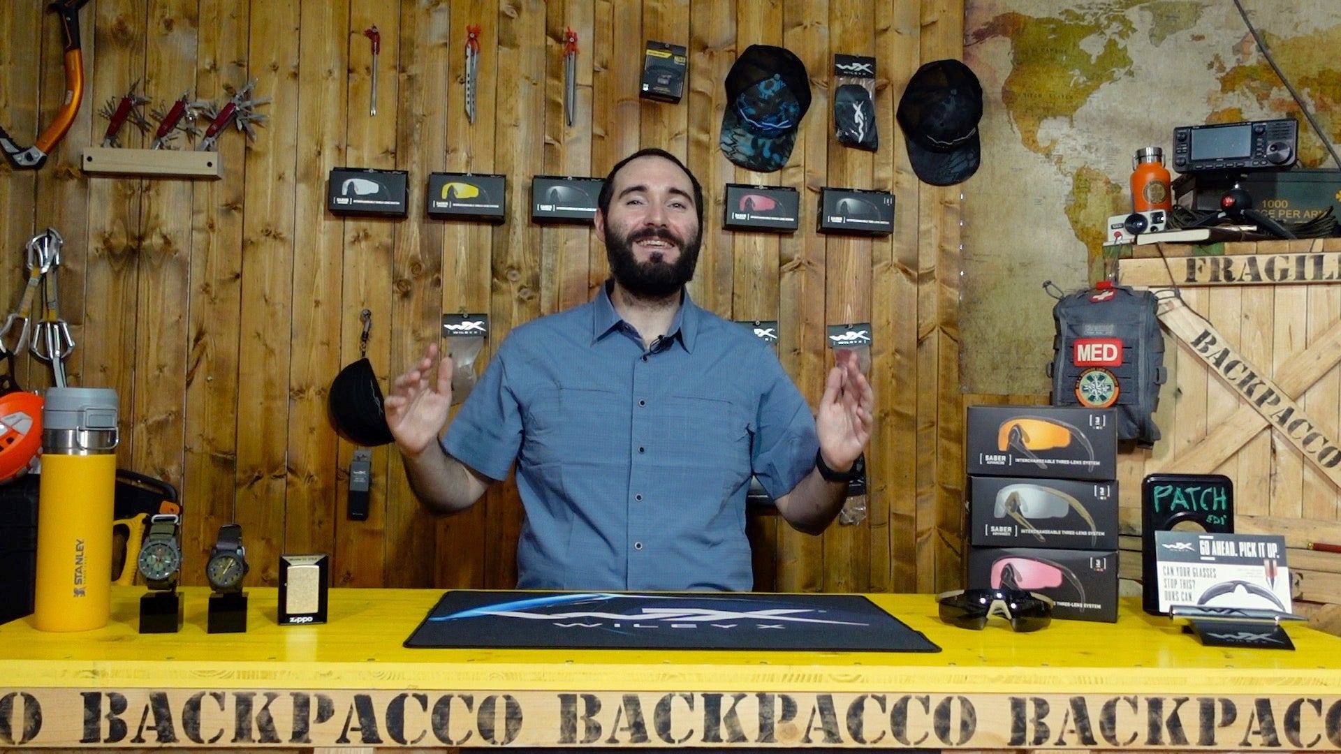 Paolo di backpacco spiega le camicie ELLIS di 5.11