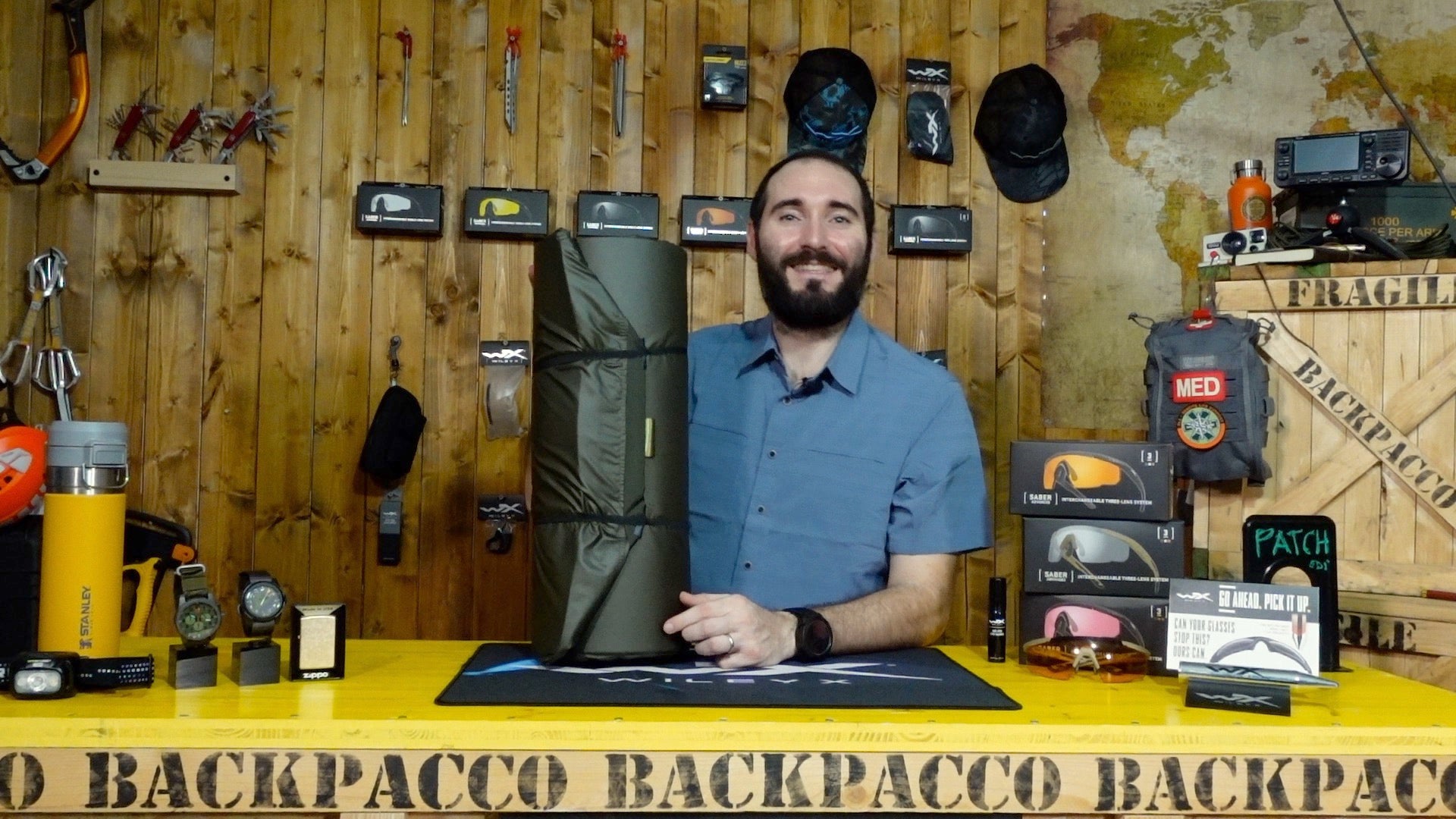 Paolo di backpacco spiega l'FDF Sleeping pad di Savotta