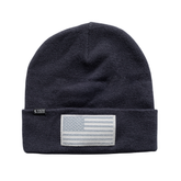 5.11 Cuffed Flag Bearer Beanie, berretto invernale lavorato a maglia con risvolto, patch con bandiera americana tono su tono cucita sul davanti