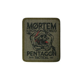 Pentagon Tactical Mortem patch ricamata rettangolare con teschio e scritte Mortem Non Timeo e Pentagon Tactical per zaini giacche e buffetteria EDC