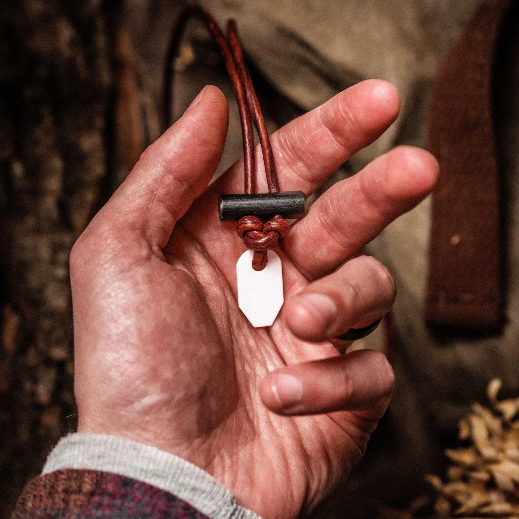 WAZOO | BUSHCRAFT NECKLACE - Collana con acciarino