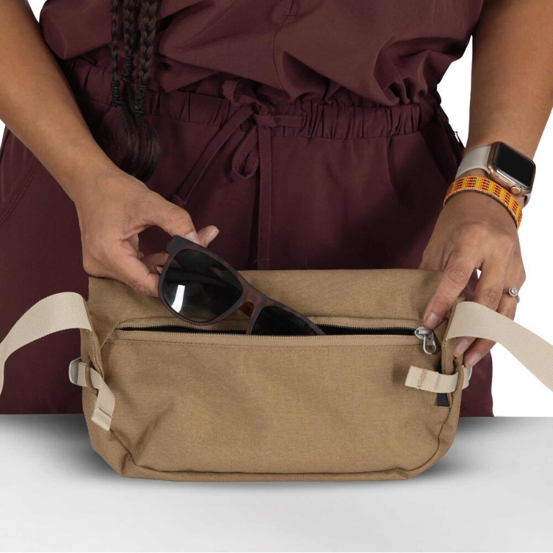 Marsupio Osprey Arcane Hip Bag da 2 litri, borsa a vita con patta magnetica e fibbie di chiusura, ideale per uso urbano e EDC