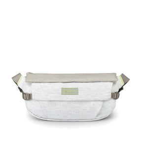 Marsupio ecologico Osprey Arcane Earth Hip Bag da 2 litri, colore Pediment Gray (bianco e grigio chiaro melange), realizzato con materiali riciclati, con patta di chiusura magnetica e fibbie, ideale per uso urbano e EDC