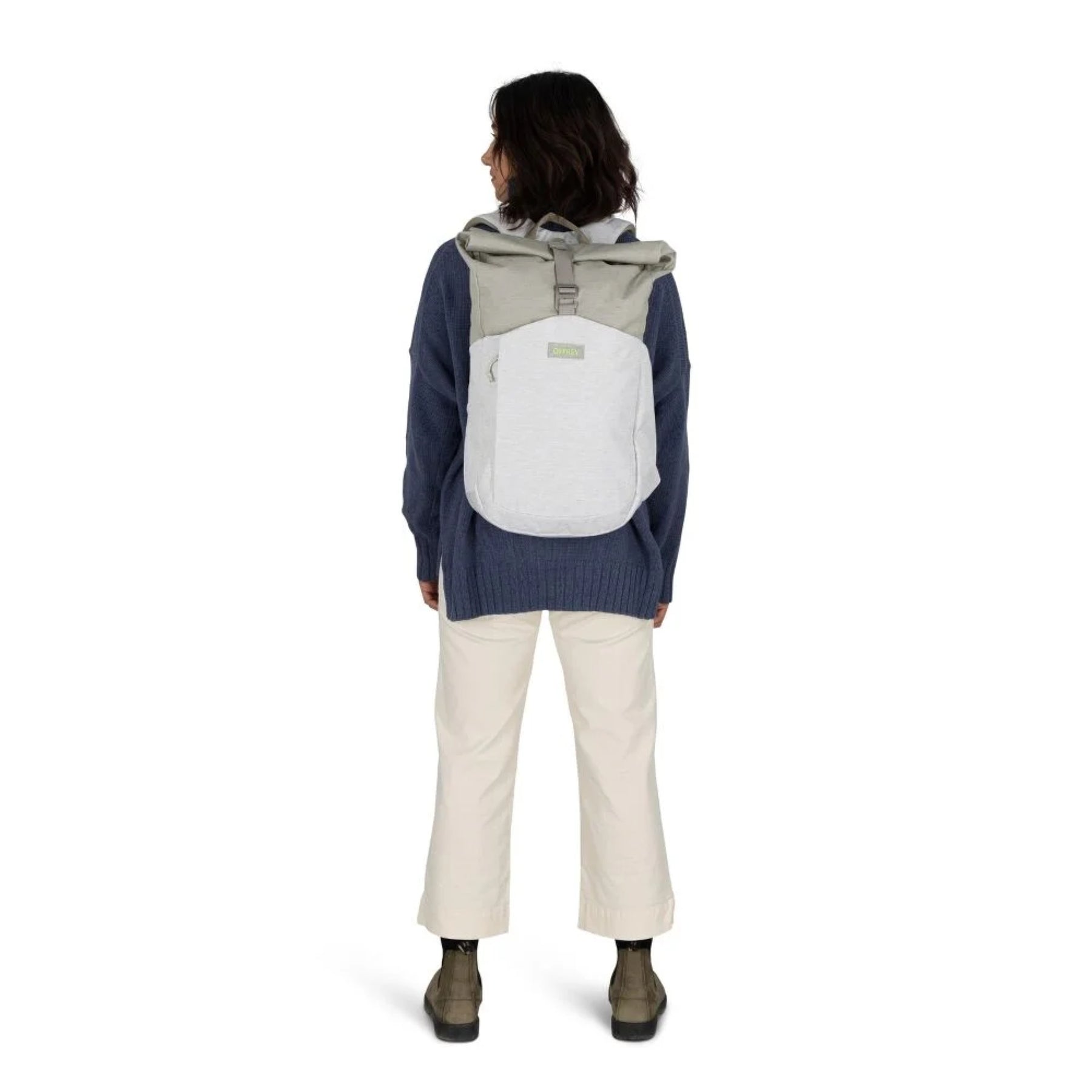 Zaino da città ecologico Osprey Arcane Earth Roll Top Pack da 24 litri, realizzato con materiali riciclati, design urbano con chiusura roll-top per laptop