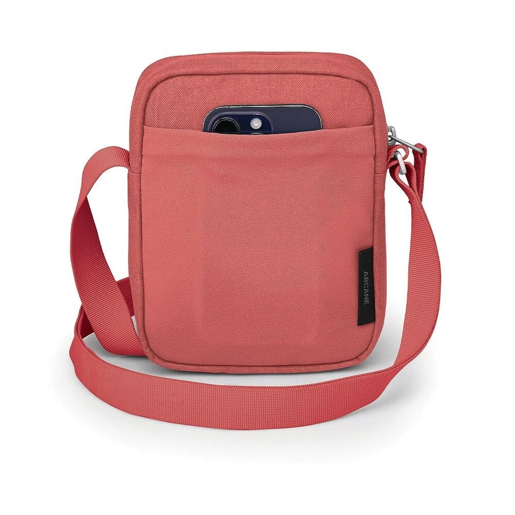 Borsello a tracolla Osprey Arcane Small Crossbody da 1.5 litri, design compatto per il trasporto di piccoli oggetti (EDC), con tracolla regolabile e logo Osprey.