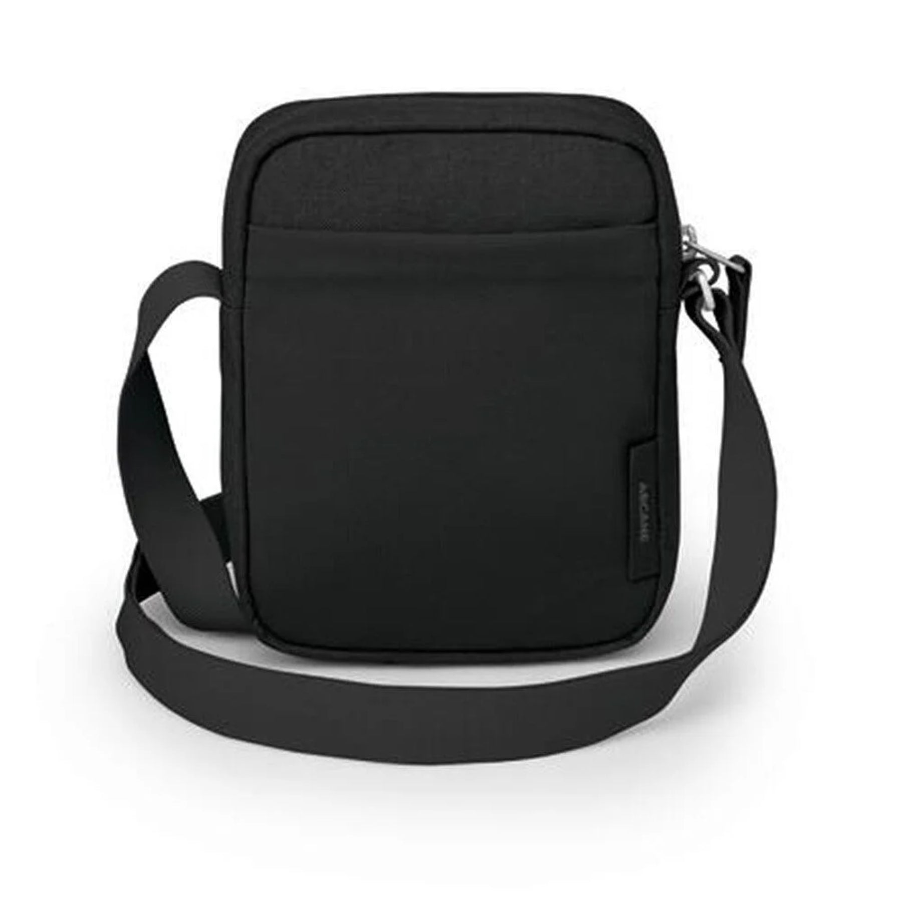 Borsello a tracolla Osprey Arcane Small Crossbody da 1.5 litri, design compatto per il trasporto di piccoli oggetti (EDC), con tracolla regolabile e logo Osprey.