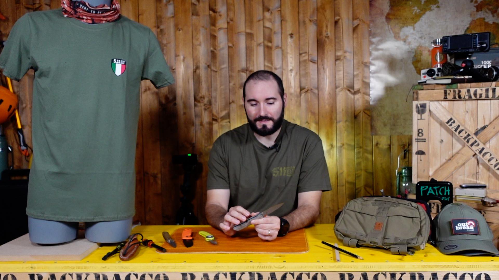 COPERTINA DEL VIDEO DOVE PAOLO DI BACKPACCO SPIEGA THE SICILIAN DI FOX