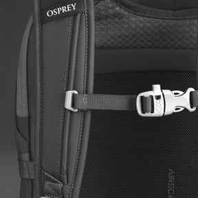 OSPREY DAYLITE CARRY-ON TRAVEL PACK 44 Zaino da viaggio da 44 Litri per bagaglio a mano. In tessuto sostenibile e resistente, con apertura a valigia, scomparto imbottito per laptop e cintura in vita rimovibile per viaggi aerei.
