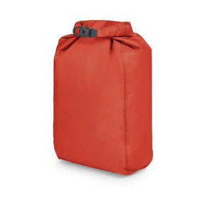 Sacca stagna ultraleggera Osprey Ultralight Dry Sack W/ Window in diverse capacità), con chiusura roll-top impermeabile e finestra trasparente per l'identificazione rapida del contenuto, disponibile nei colori blu petrolio (Waterfront Blue), arancione (Mars Orange) e nero