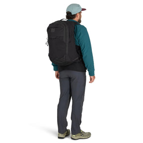 Zaino Osprey Metron AirSpeed 34 litri, zaino da ciclismo e pendolarismo con pannello dorsale AirSpeed ventilato per laptop e attrezzatura, su backpacco.it