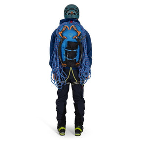 OSPREY Mutant 22 Zaino da alpinismo e arrampicata in Nylon riciclato 210D ad alta tenacità con rivestimento DWR. Leggero, 650g, schienale antineve, sistema ToolLock doppio per piccozze, cinturone rimovibile e porta corda interno per missioni veloci di un giorno.