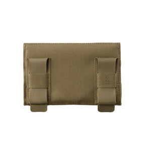 DIRECT ACTION Attack Pouch per smartphone con chiusura a fibbia, pannello frontale per patch e compatibilità MOLLE, ideale per uso tattico e outdoor, su backpacco.it