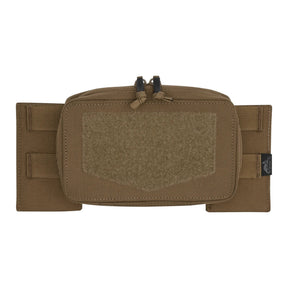Pannello MOLLE Helikon-Tex Guardian Chest Panel in Cordura per chest rig, con cinghia pettorale integrata e retina in poliestere, vista frontale del pannello