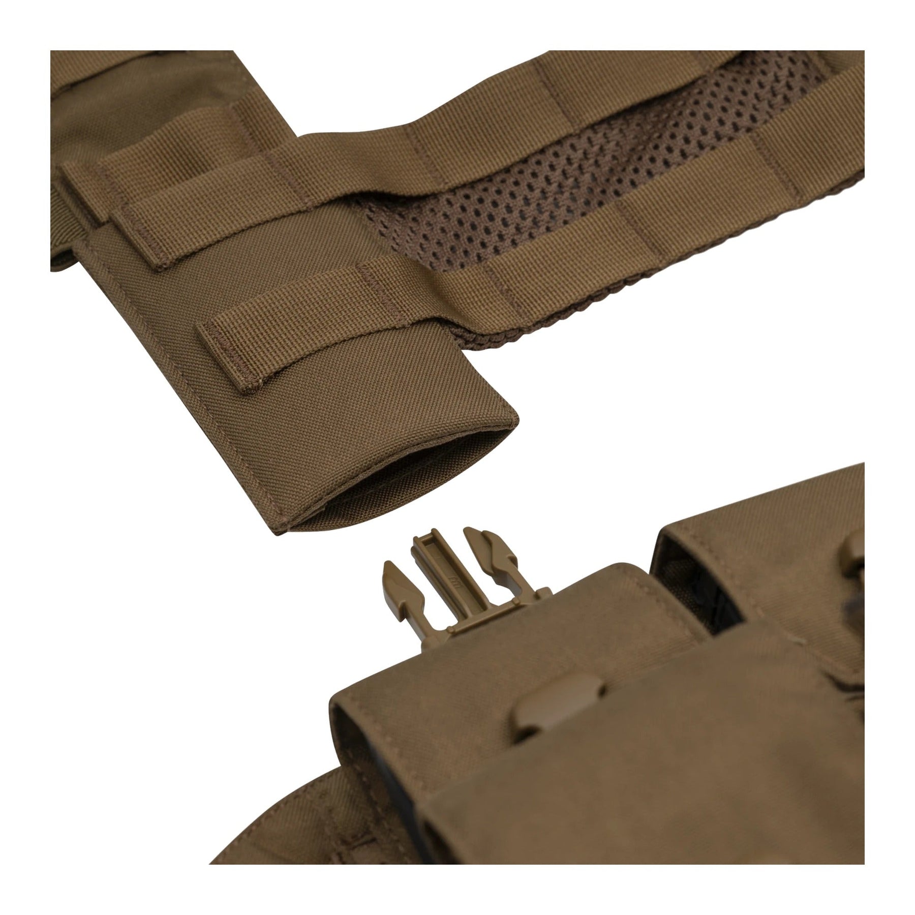 Pannello MOLLE Helikon-Tex Guardian Chest Panel in Cordura per chest rig, con cinghia pettorale integrata e retina in poliestere, superficie MOLLE del pannello