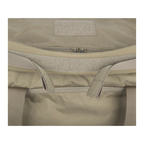 Borsone tattico Helikon-Tex Enlarged Urban Training Bag da 97,5 litri in Cordura 500D, comprimibile dentro una sua tasca, con tracolla imbottita e pannello velcro, in viaggio