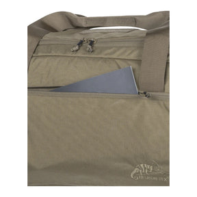Borsone tattico Helikon-Tex Enlarged Urban Training Bag da 97,5 litri in Cordura 500D, comprimibile dentro una sua tasca, con tracolla imbottita e pannello velcro, dettaglio del borsone