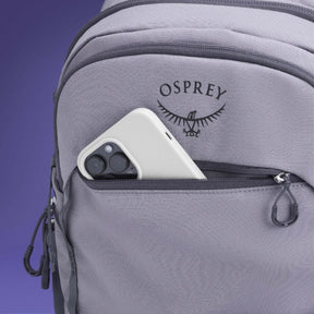 Osprey AXIS 24 zaino da 24 Litri, con spallacci e pannello posteriore imbottiti, scomparto principale con cerniera, ideale per uso quotidiano o escursionismo leggero.