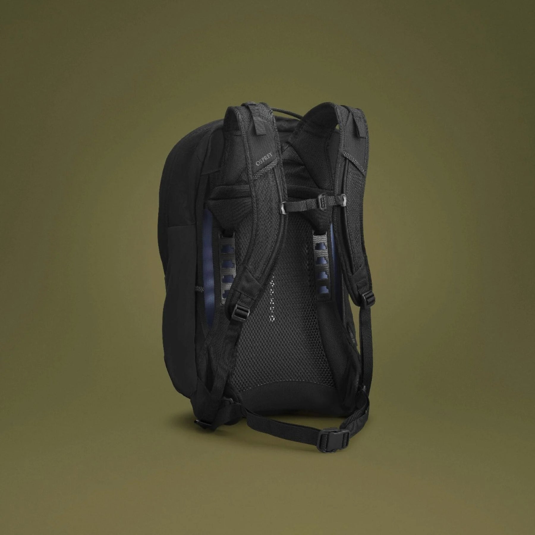 Zaino Osprey Metron AirSpeed 34 litri, zaino da ciclismo e pendolarismo con pannello dorsale AirSpeed ventilato per laptop e attrezzatura, su backpacco.it