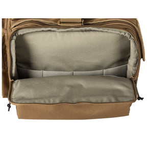Range Ready Trainer Bag di 5.11 kangaroo vista tascone laterale aperto con elastici e taschine